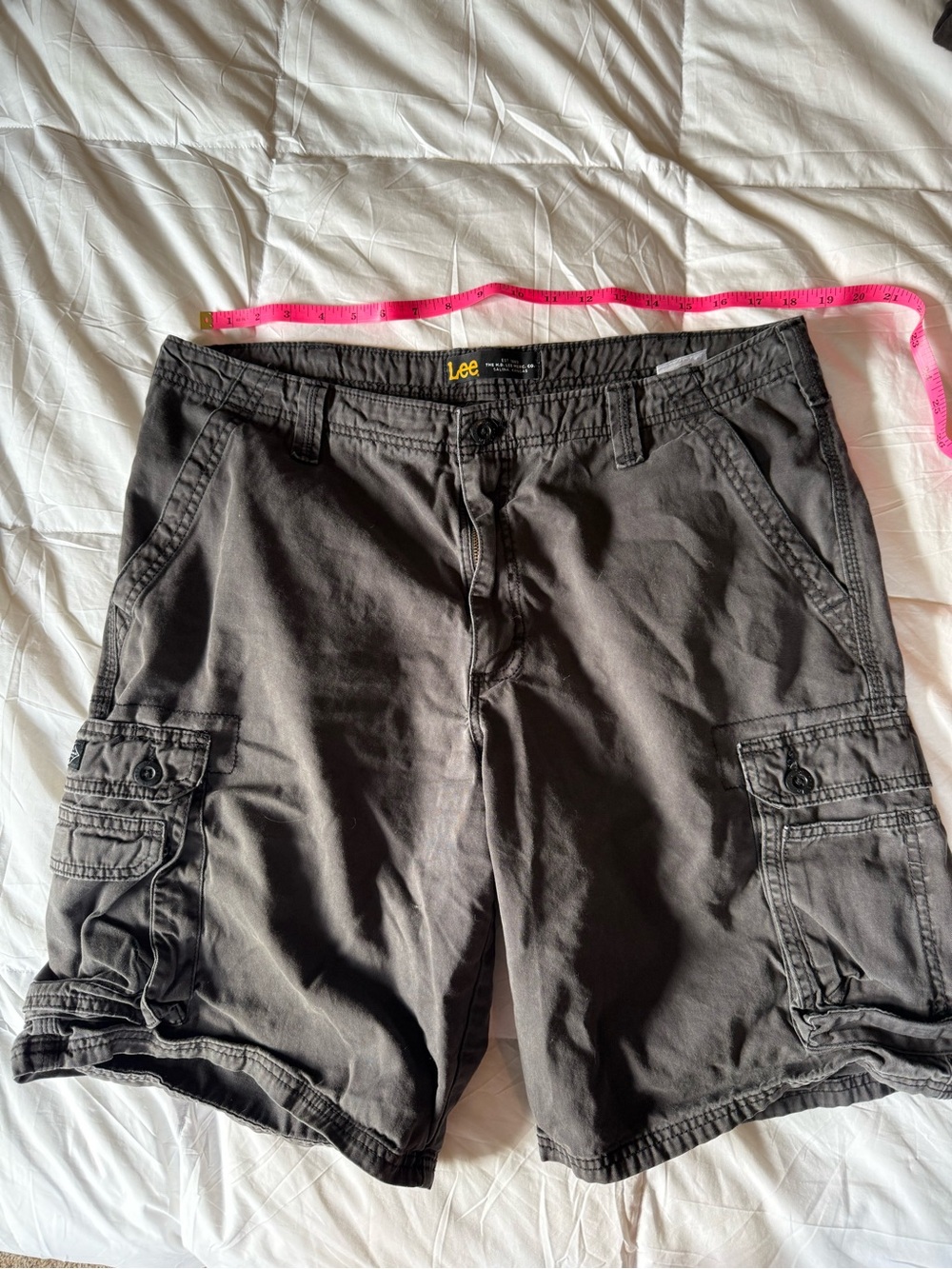 Lee Men's Cargo Shorts in Charcoal